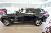 BMW X5 Base