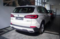 BMW X5 Base