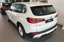 BMW X5 Base