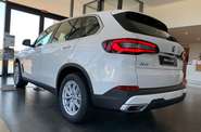 BMW X5 Base