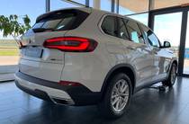 BMW X5 Base