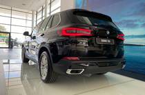 BMW X5 Base