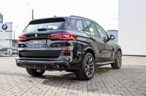 BMW X5 Base