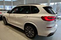 BMW X5 Base