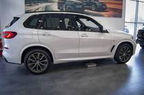 BMW X5 Base