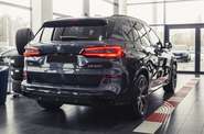 BMW X5 Base