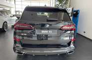 BMW X5 Base