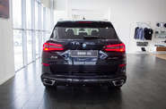 BMW X5 Base