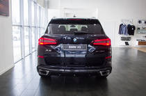 BMW X5 Base