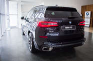 BMW X5 Base