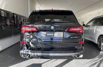 BMW X5 Base