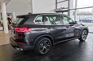 BMW X5 Base