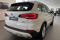 BMW X5 Base