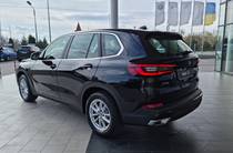 BMW X5 Base