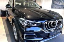 BMW X5 Base