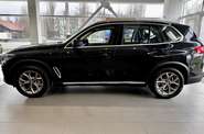 BMW X5 Base