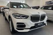 BMW X5 Base