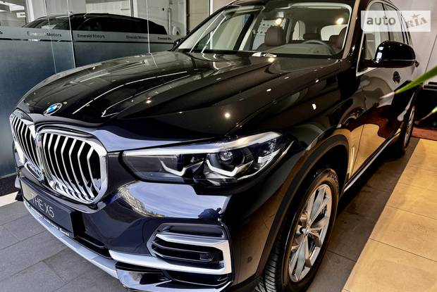 BMW X5 Base