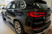 BMW X5 Base