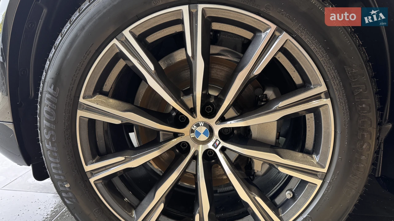 BMW-9