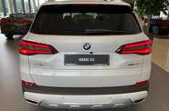 BMW X5 Base