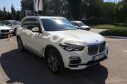 BMW X5 Base