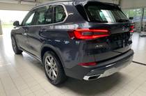 BMW X5 Base