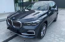 BMW X5 Base