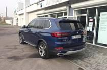 BMW X5 Base