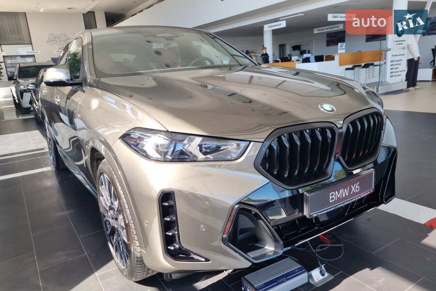 BMW X6 - фото 1