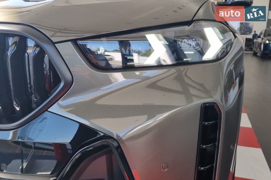 BMW X6 - фото 8