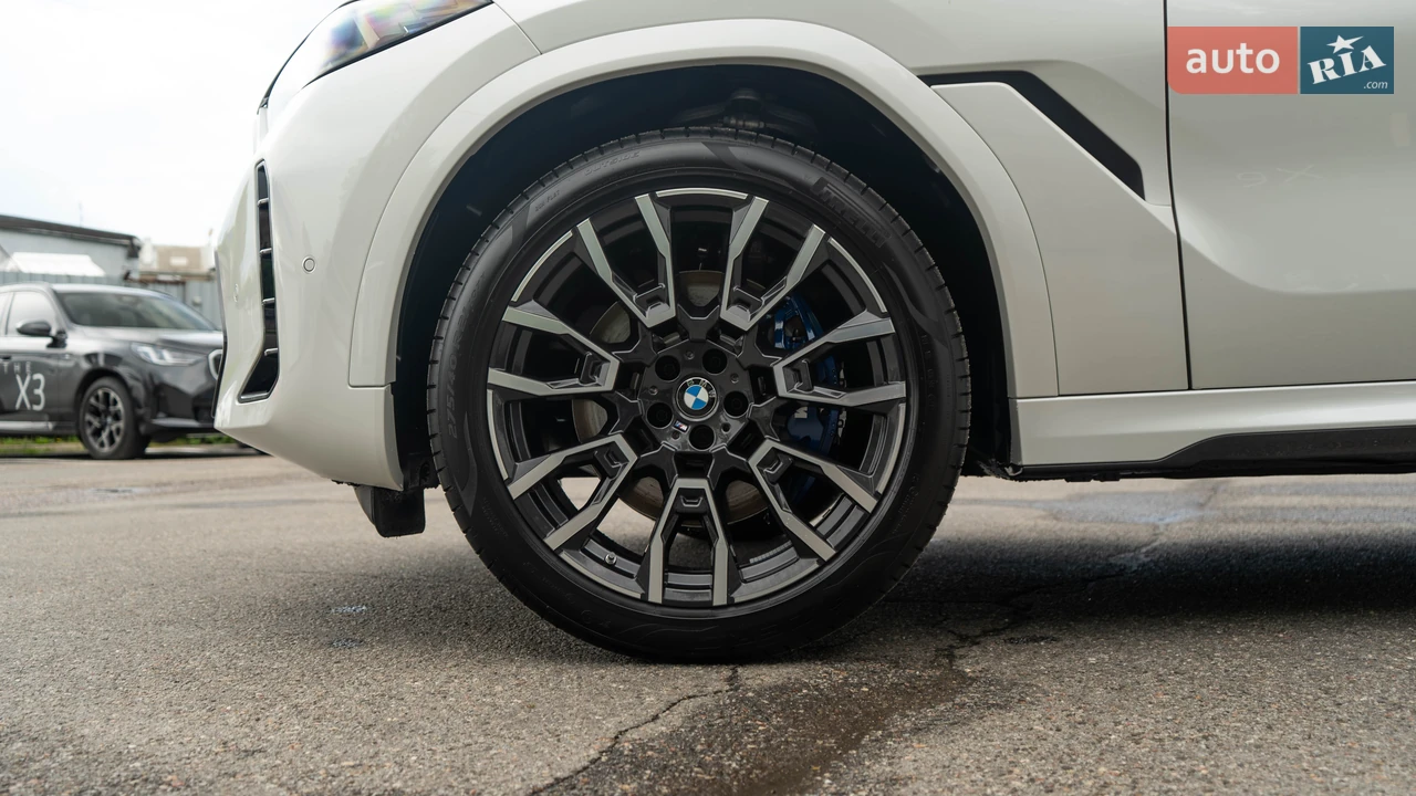 BMW-12