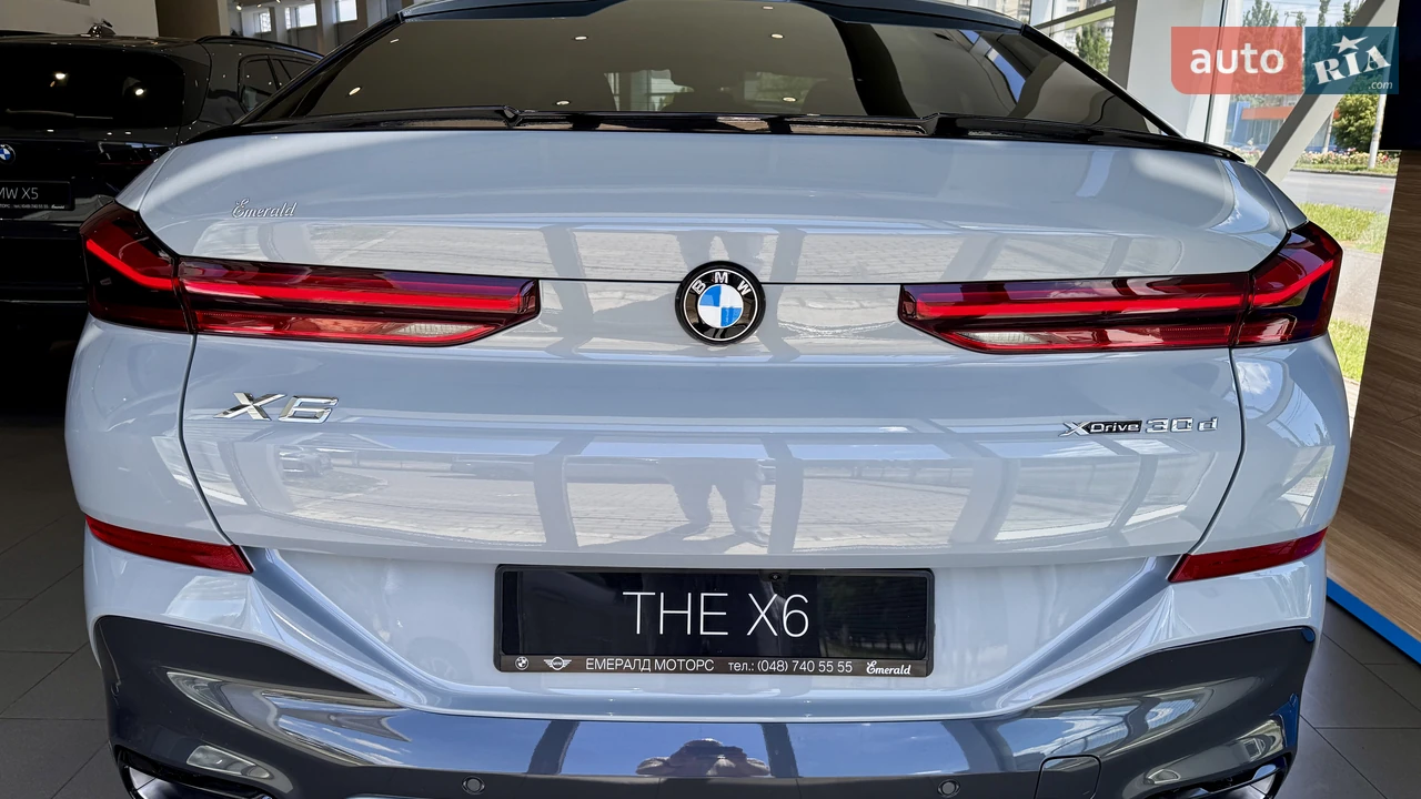 BMW-12