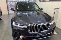 BMW X7 Base