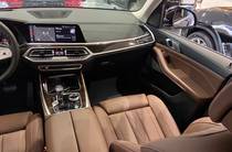 BMW X7 Base