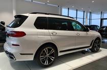 BMW X7 Base