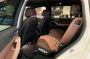 BMW X7 Base