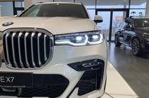 BMW X7 Base