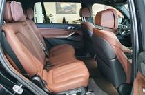 BMW X7 Base