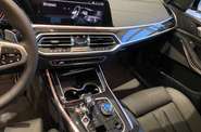 BMW X7 Base