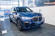 BMW X7 Base