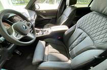 BMW X7 Base