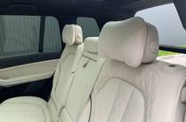 BMW X7 Base