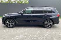 BMW X7 Base