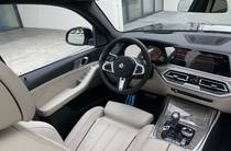 BMW X7 Base