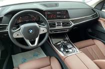 BMW X7 Base