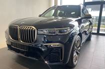 BMW X7 Base