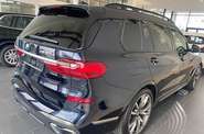 BMW X7 Base