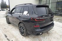 BMW X7 Base