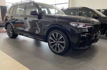 BMW X7 M Package